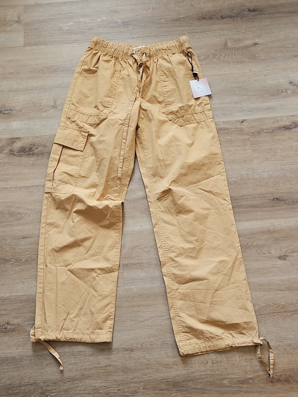 Women's Cargo Drawstring Pants in Mustard